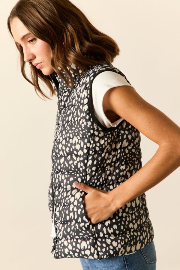 Chaleco reversible animal print bicolor - Image 5