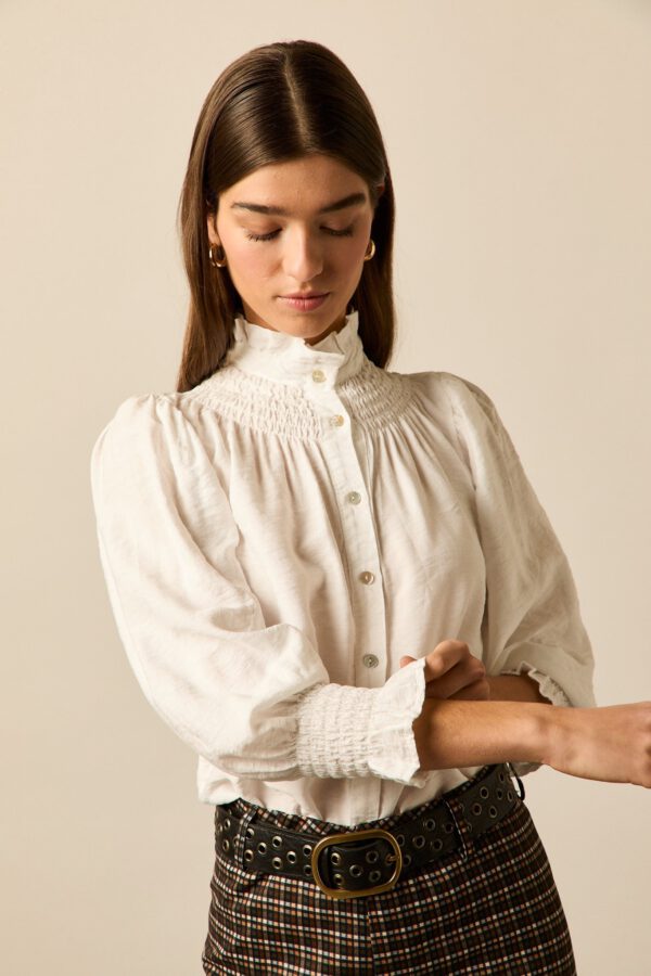 Blusa cuello volantes blanca - Image 4