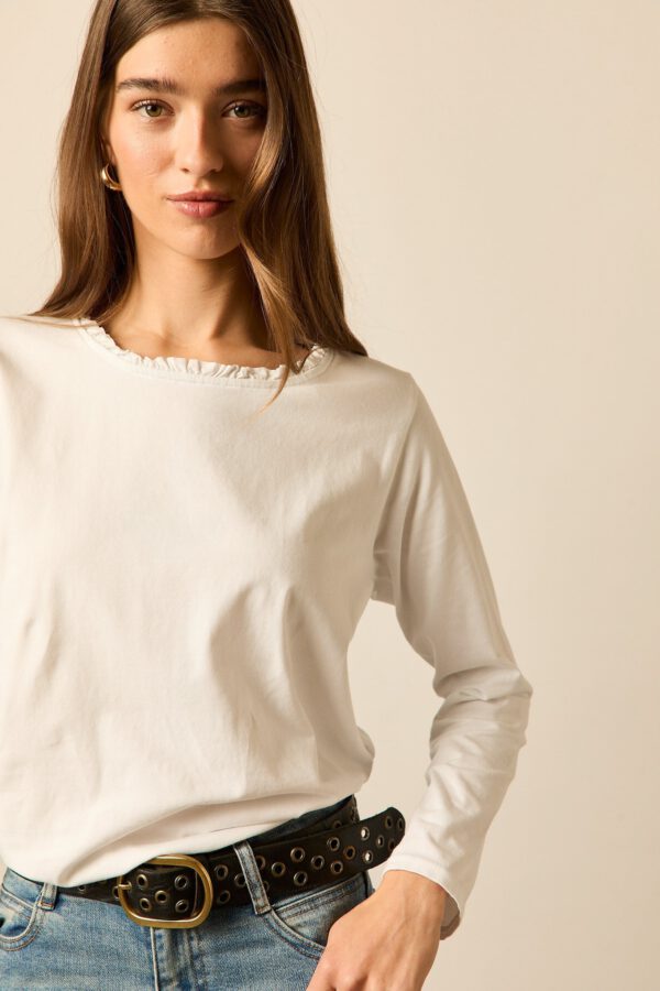 Camiseta manga larga cuello volantes blanca - Image 6