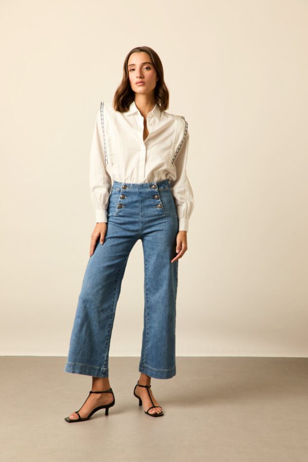 Camisa detalles bordados blanca - Image 3